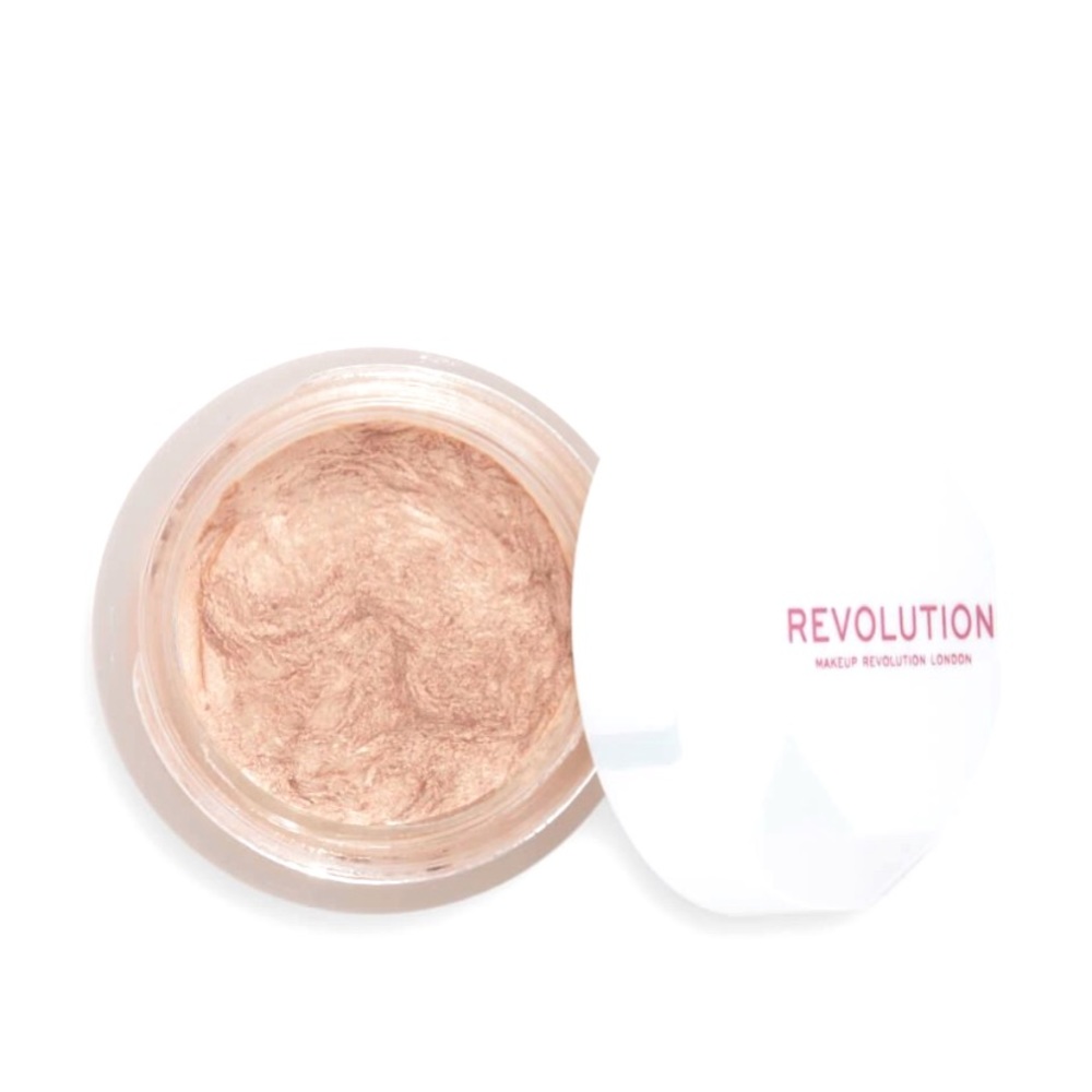 Dewy highlighter